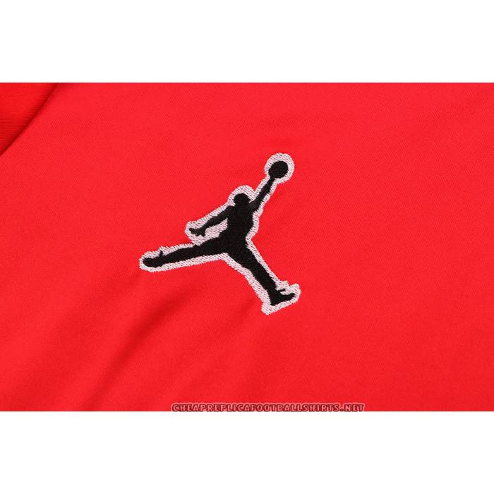 Tracksuit
 Paris Saint-Germain Jordan 2022-2023 Short Sleeve
 Red
 - Shorts
